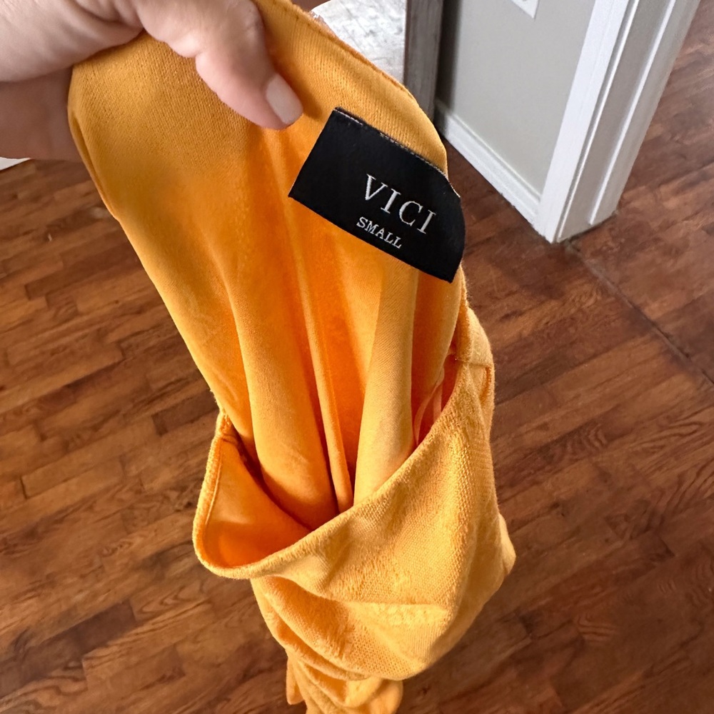 vici gold midi dress with adjustable side split - Picture 4 of 9
